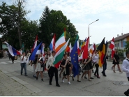 С голям интерес, дряновци посрещнаха тържественото шествие на 24 май