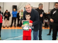 Децата на Локомотив (Дряново) достойно финишираха втори на традиционния коледен турнир