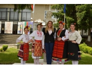 Децата на клас по народно пеене „Лазара”  към Сдружение „Анна-Фолкарт” гр. Дряново учебна 2016/2017г.