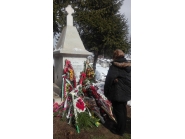 С много цветя и слънчеви лъчи, в Дряново бе отбелязан Националният празник на България