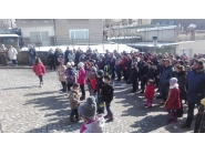 С много цветя и слънчеви лъчи, в Дряново бе отбелязан Националният празник на България