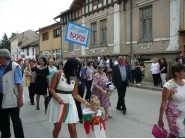 С голям интерес, дряновци посрещнаха тържественото шествие на 24 май