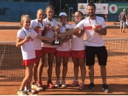 Девойките на Тенис клуб