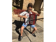 Богата фолклорна програма зарадва Дряново за Деня на Независимостта