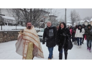 На Йордановден, четирима влязоха в студените води на Дряновска река