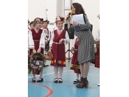 С цветя, песни и танци отпразнувахме Лазаровден