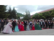 Хореография с българския трикольор изпрати абитуриентите от Дряново