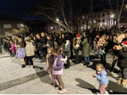 Грейнаха светлините на Коледното дърво в Дряново!