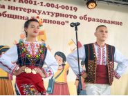 Музикално-артистична програма организираха образователните институции и местната администрация в Дряново