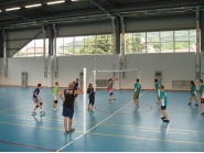 Юноши от Дряново и Трявна премериха сили на волейболен мач в спортна зала - Дряново